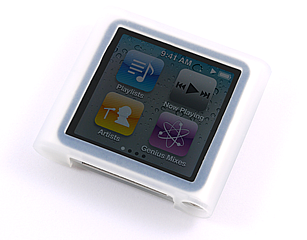 6th iPod nano用シルキータッチ・シリコンジャケット（ホワイト）[RT-N6C1/W] - レイ・アウト