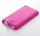 Simplism Silicone Case Set for iPod touch (4th) Dockコネクタカバー取り付けイメージ